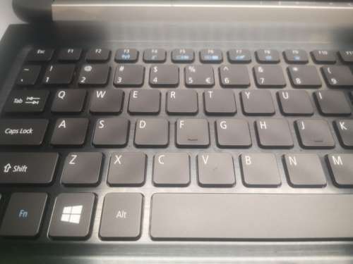 *1ST BID!*HIGH SPEC BEAST!*8th GEN i7*ACER ASPIRE 5*i5-8550U*500GB SSD*8GB DDR4*IPS FHD*NVIDIA MX150