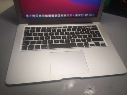 1ST BID!*INCREDIBLE!!**AS NEW**ULTIMATE 2017 APPLE MACBOOK AIR i5*128GB SSD*8GB RAM*68 CYCLES