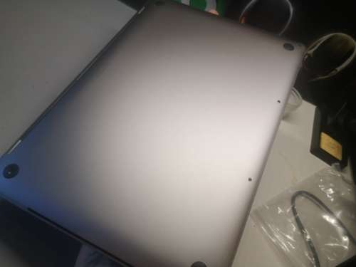 1ST BID!*MACBOOK PRO 15`TOUCHBAR*2017*i7-7700HQ*16GB RAM*256GB SSD*RADEON PRO*