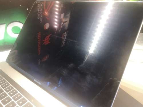 1ST BID!*MACBOOK PRO 15`TOUCHBAR*2017*i7-7700HQ*16GB RAM*256GB SSD*RADEON PRO*
