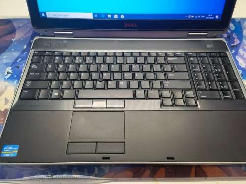 MINT!*QUAD CORE i7!*DELL LATITUDE E6530*i7-3740QM*QUAD CORE*16GB RAM*250GB SSD*NVIDIA GRAPHICS*