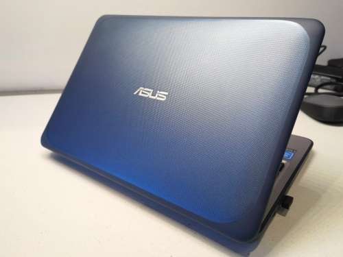 LATE ENTRY!*MINT!*ASUS W202N*INTEL CELERON N3350*7TH GEN*4GB RAM*64GB SSD*WARRANTY*