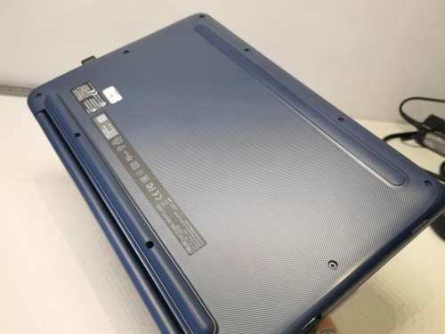 LATE ENTRY!*MINT!*ASUS W202N*INTEL CELERON N3350*7TH GEN*4GB RAM*64GB SSD*WARRANTY*