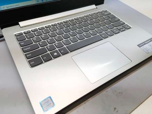BEAUTIFUL, FAST AND HIGH SPEC!*LENOVO 330S*8TH GEN i5*i5-8250U*8GB DDR4*512GB SSD*