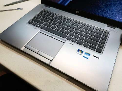 BEAST SPECS!*HP ELITEBOOK 850 G2*i5-5300u*8GB RAM*256GB SSD*500GB HDD*RADEON*FHD*
