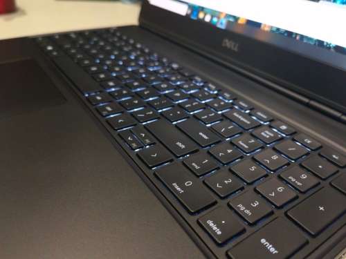 TOP OF THE RANGE*DELL PRECISION 7550*i7-10750H*24GB DDR4*512GB SSD*QUADRO 4GB*