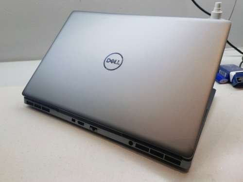 TOP OF THE RANGE*DELL PRECISION 7550*i7-10750H*24GB DDR4*512GB SSD*QUADRO 4GB*
