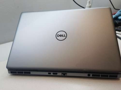 TOP OF THE RANGE*DELL PRECISION 7550*i7-10750H*24GB DDR4*512GB SSD*QUADRO 4GB*