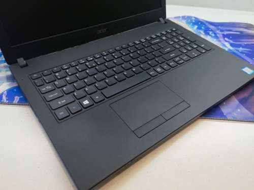 AS NEW!*ELITE ACER RANGE*VERY FAST!*ACER TRAVELMATE 2510*i7-8550U*8GB DDR4*256GB SSD*QUAD CORE