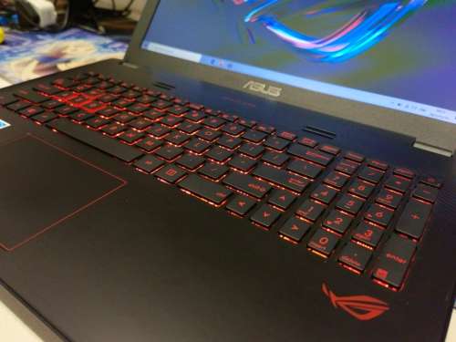 *Super ROG Gamer!*ASUS ROG G552VW*i5-6300HQ*NVIDIA GTX960M*8GB RAM*FHD*240GB SSD*1000GB