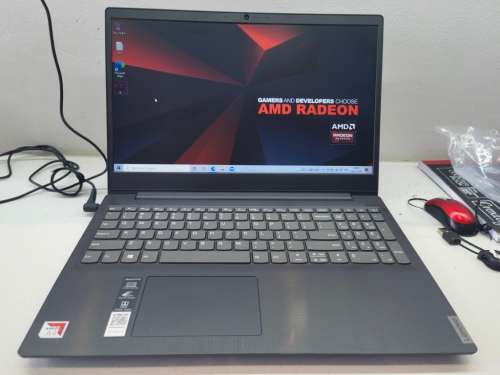 *HIGH SPEC*LENOVO s145*A4-9125*8TH GEN*TURBO CORE*RADEON R3**8GB DDR4*500GB HDD*