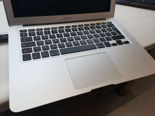 2017!*INCREDIBLE!!*ULTIMATE 2017 APPLE MACBOOK AIR i5*128GB SSD*4GB RAM*HD 6000 GRAPHICS