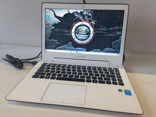 BEAST!*STUNNING!*VERY HIGH SPEC*LENOVO U31-70*i5-5200U*8GB RAM*256GB SSD*NVIDIA GEFORCE*FULL HD*