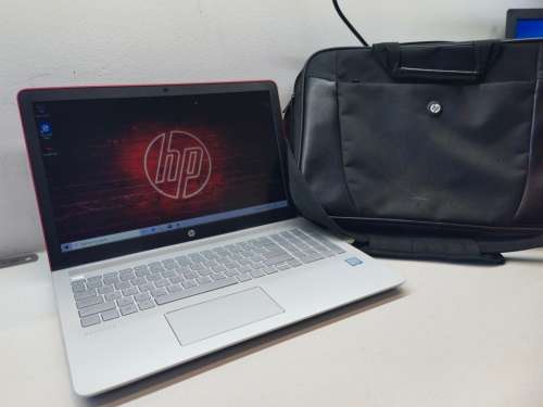 Brilliant Laptop!*AS NEW*HP PAVILION 15*i3-7100U*8GB DDR4*240GB SSD*1000GB HDD*BACKLIT*620 GRAPHICS*