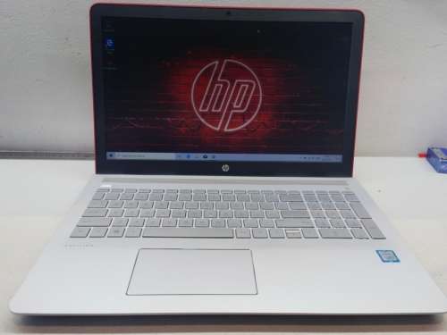 Brilliant Laptop!*AS NEW*HP PAVILION 15*i3-7100U*8GB DDR4*240GB SSD*1000GB HDD*BACKLIT*620 GRAPHICS*