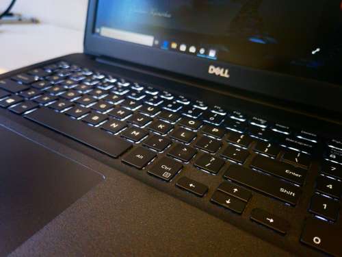 LATE ENTRY!*FAST!*AS NEW*8TH GEN QUAD CORE*DELL LATITUDE 3500*i5-8265U*8GB*UHD 620*256GB SSD*FULL HD