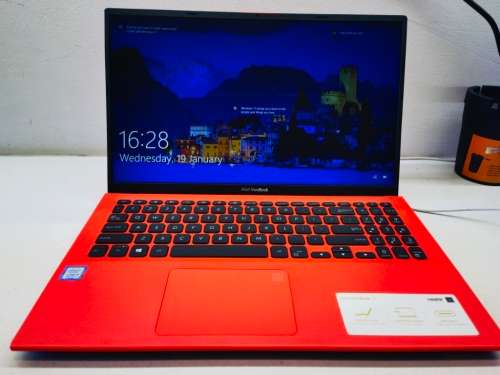 VERY VERY FAST!*STUNNING*ASUS VIVOBOOK X512F*i3-8145U*8GB DDR4*256GB SSD*BACKLIT*FHD*