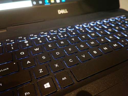 BEAST!*8TH GEN*DELL LATITUDE 3490*i5-8250U*QUAD CORE*8GB DDR4*256GB SSD*FHD*UHD 620*