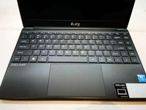 FAST, EXCELLENT CONDITION**ZED AIR PLUS*15.6` HD*7TH GEN N3350*4GB RAM*128SSD X 2*