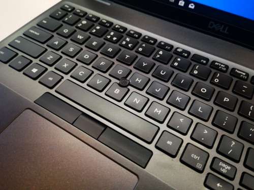 VERY FAST!*AS NEW*8TH GEN QUAD CORE*DELL LATITUDE 5500*i5-8265U*16GB*UHD 620*256GB SSD*FULL HD*