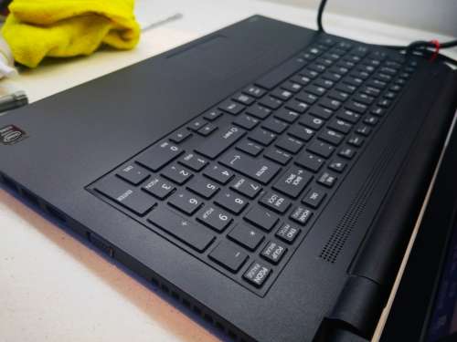 VERY FAST!*Performance Engineered*TOSHIBA TECRA C50*i5-BLACK-4210U*8GB*256GB SSD*HD*DVD