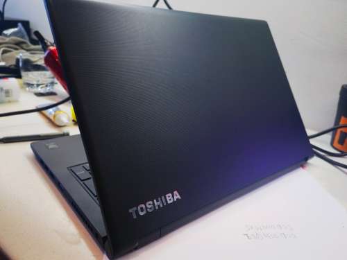 VERY FAST!*Performance Engineered*TOSHIBA TECRA C50*i5-BLACK-4210U*8GB*256GB SSD*HD*DVD