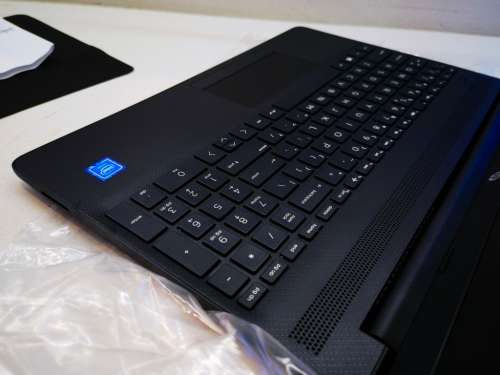 BRAND NEW*10/10 CONDITION-HP NOTEBOOK 15-N4020-9TH GEN*4GB DDR4*500GB HDD*WARRANTY
