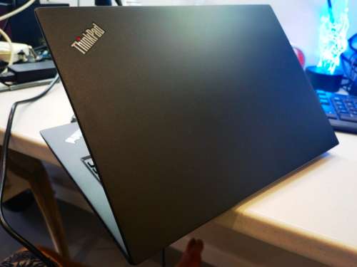 Quad Core i7 Lenovo ThinkPad T490 i7-8565u FHD 16GB RAM 256GB