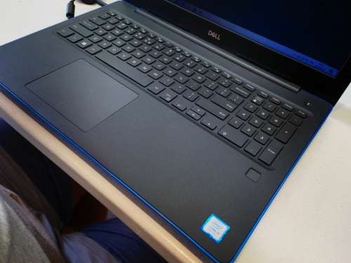 HIGH SPEC!*DELL LATITUDE 3590*i5-8250U*8GB DDR4*256GB NVME*1TB HDD*FHD*BACKLIT*