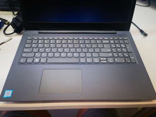 *8TH GEN*LENOVO V330*i5-8250U*FHD*8GB DDR4*500GB SSHD*UHD 620 GRAPHICS*
