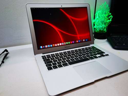 INCREDIBLE!!*ULTIMATE 2017 APPLE MACBOOK AIR i5*128GB SSD*8GB RAM*HD 6000*