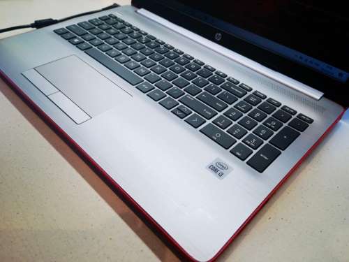 VERY FAST!*10TH GEN!*HP 250 G7*i3-1005G1*8GB DDR4*256GB HDD*15.6` HD*UHD GRAPHICS*