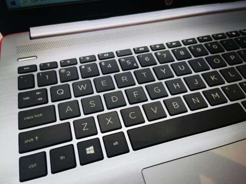 VERY FAST!*10TH GEN!*HP 250 G7*i3-1005G1*8GB DDR4*256GB HDD*15.6` HD*UHD GRAPHICS*