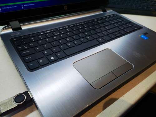*HP PROBOOK 450 G2*i3-5010U**4GB RAM*500GB HDD*HD DISPLAY*DVD
