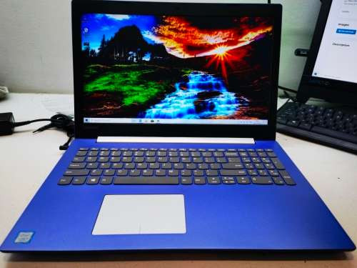 HIGH SPEC*LENOVO IDEAPAD 320*i5-7200U*12GB DDR4*FULL HD 1920X1080*256GB SSD*HD 620 GAPHICS