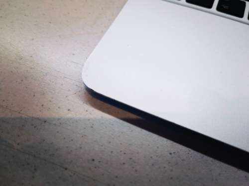 *Excellent*Apple Macbook Air*EARLY 2014*4GB RAM*128GB SSD*BACKLIT*