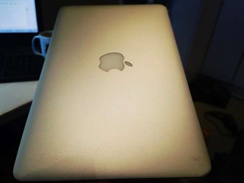*Excellent*Apple Macbook Air*EARLY 2014*4GB RAM*128GB SSD*BACKLIT*