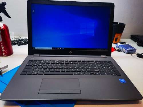 FAST!*LATEST DESIGN*HP NOTEBOOK 15*N4000*8GB RAM*256GB SSD*UHD GRAPHICS
