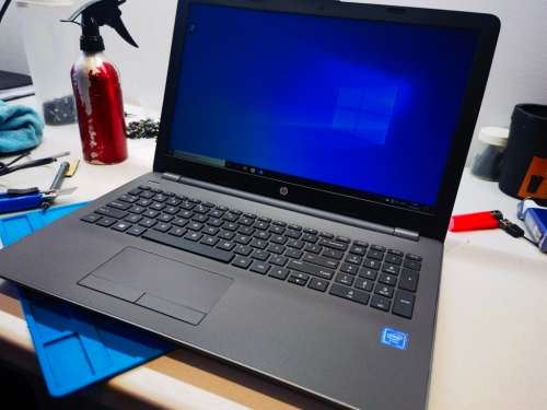 FAST!*LATEST DESIGN*HP NOTEBOOK 15*N4000*8GB RAM*256GB SSD*UHD GRAPHICS