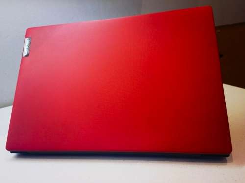 *STUNNING 8th GEN*LENOVO S145*N4000*8GB*500GB*UHD 600 GRAPHICS*5 MONTHS WARRANTY