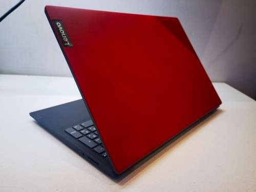 *STUNNING 8th GEN*LENOVO S145*N4000*8GB*500GB*UHD 600 GRAPHICS*5 MONTHS WARRANTY