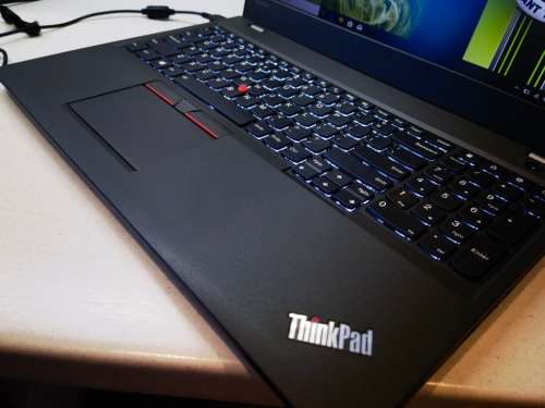 BEAST SPECS!*LENOVO THINKPAD T560 i5-6300U*8GB RAM*256GB SSD*NVIDIA MX940*FHD*BACKLIT