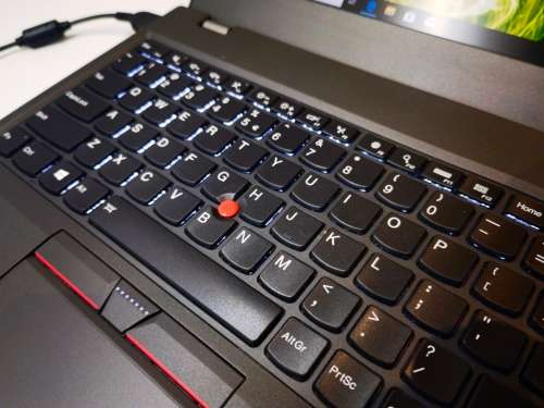 BEAST SPECS!*LENOVO THINKPAD T560 i5-6300U*8GB RAM*256GB SSD*NVIDIA MX940*FHD*BACKLIT