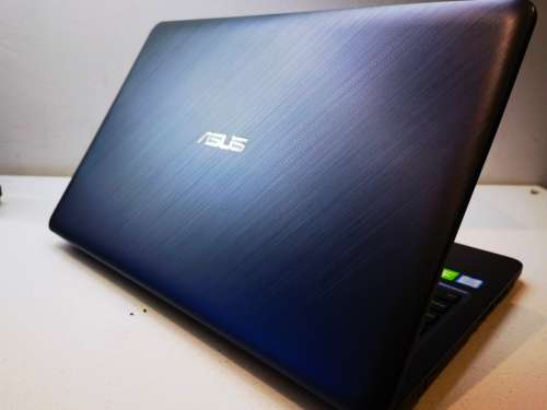 *GRAPHIC DESIGN/CAD/GAMING*ASUS X543UA*i5-6200u*8GB*HD*240GB SSD*NVIDIA MX110*