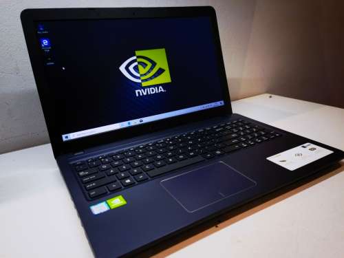 *GRAPHIC DESIGN/CAD/GAMING*ASUS X543UA*i5-6200u*8GB*HD*240GB SSD*NVIDIA MX110*
