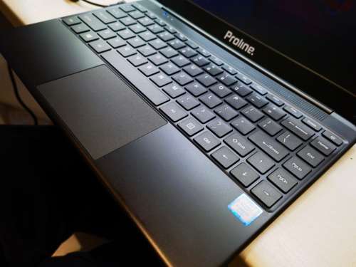 LATE ENTRY!*FAST!*AS NEW*PROLINE V146D*i3-5005U*4GB RAM*128GB SSD*HD520 GRAPHICS*WEBCAM*FULL HD*