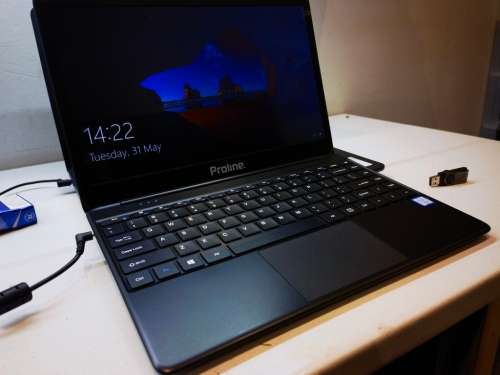 LATE ENTRY!*FAST!*AS NEW*PROLINE V146D*i3-5005U*4GB RAM*128GB SSD*HD520 GRAPHICS*WEBCAM*FULL HD*