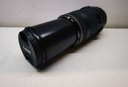 MACRO*CANON ULTRASONIC 70-300MM 1:4-5.6 IS USM*1.5M/4.9FT*