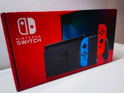 BOXED!*AS NEW!*NINTENDO SWITCH GAMING CONSOLE*PLUS GAME