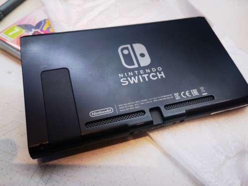 BOXED!*AS NEW!*NINTENDO SWITCH GAMING CONSOLE*PLUS GAME
